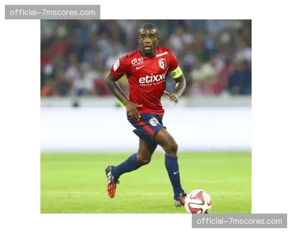 前法国国脚出任雷恩顾问,主要负责分析对手转换进攻模式 前法国国脚出任雷恩顾问,主要负责分析对手转换进攻模式