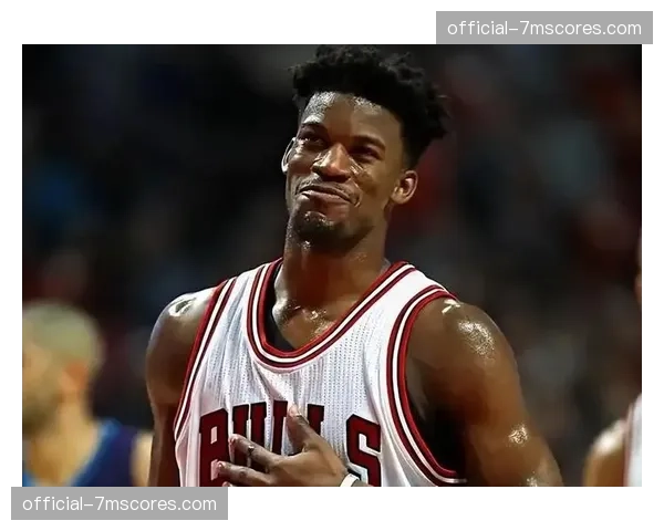 现场突发:热火对阵公牛比赛中,巴特勒与德罗赞发生冲突双双被驱逐 现场突发:热火对阵公牛比赛中,巴特勒与德罗赞发生冲突双双被驱逐